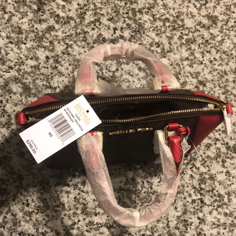 Michael Kors Messenger Bag